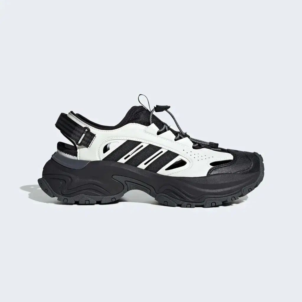 adidas アディダス スニーカー サンダル クアンク 235