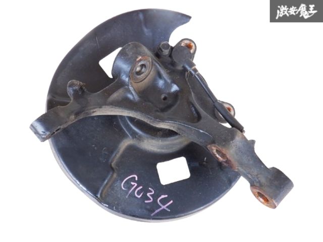 とも ローレル HC34 リア ナックル 左 一式 26257