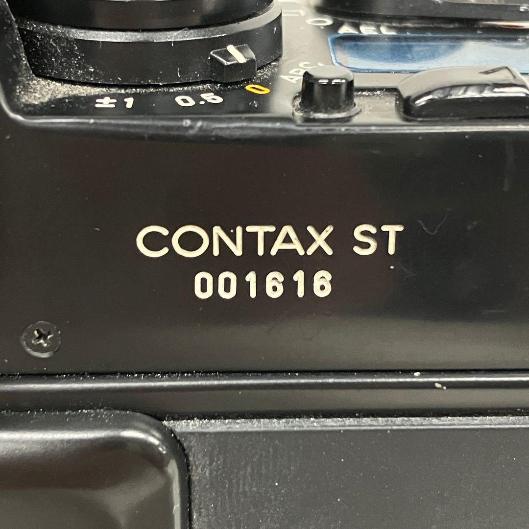 ST フィルムカメラ