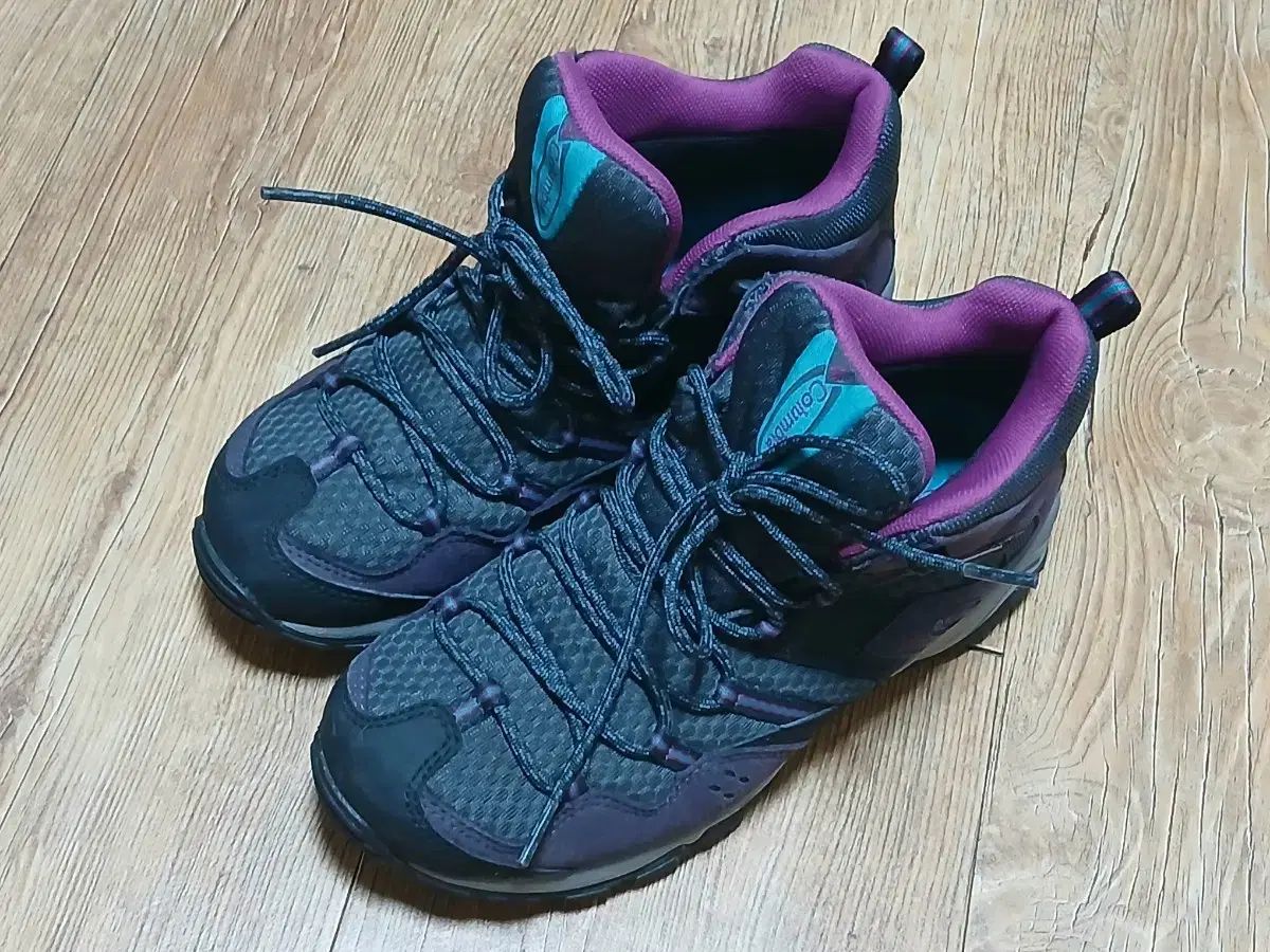 コロンビア レディース GORE-TEX オムニテック 登山靴 240mm