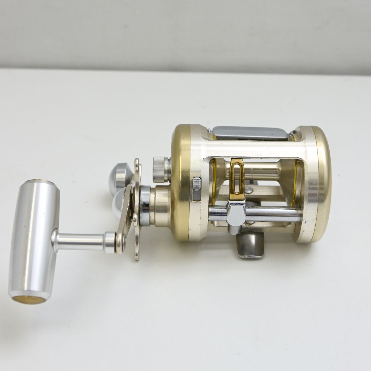 DAIWA Millionaire ダイワ ミリオネア CV-Z 300 ベイトリール