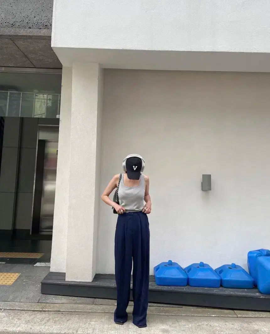 ロークールパンツ