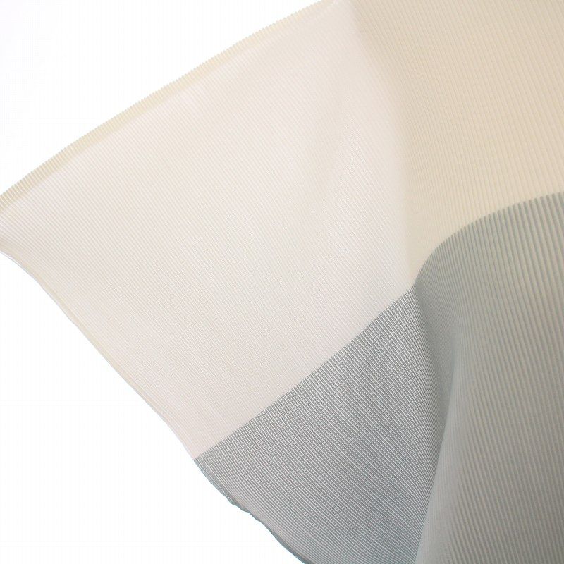 プリーツプリーズ PLEATS PLEASE イッセイミヤケ カットソー
