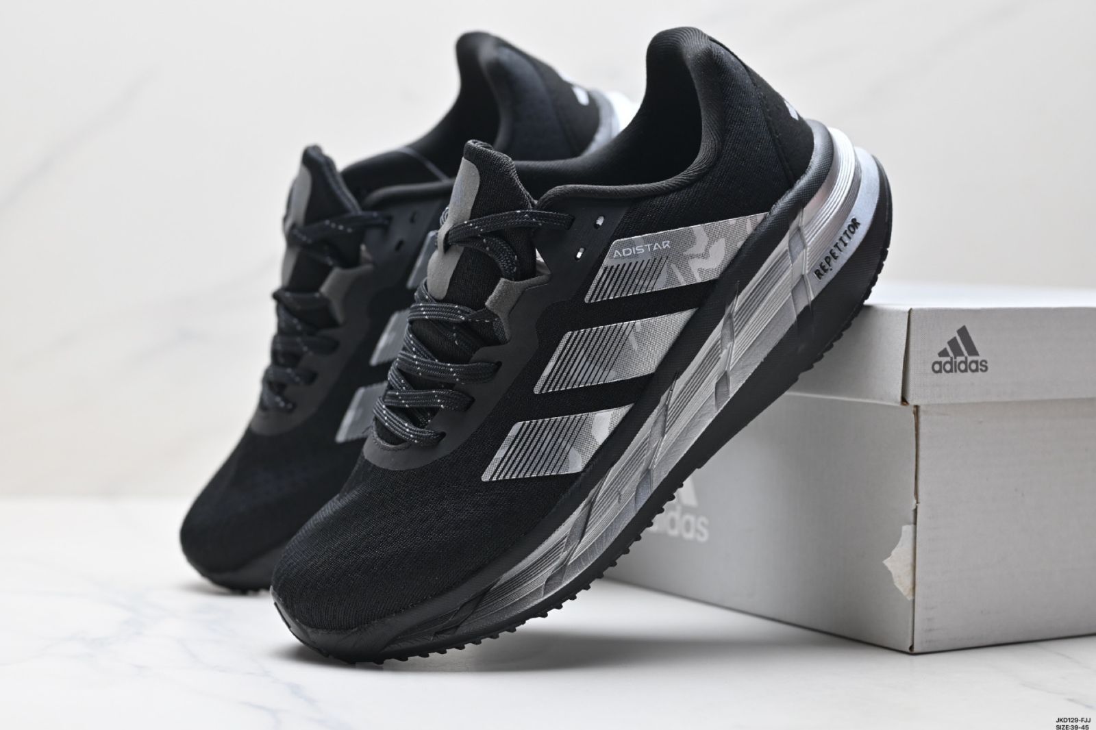 Adidasアディダス新モデルメンズマラソン耐摩耗クラシックランニングシューズ-MM輸入1