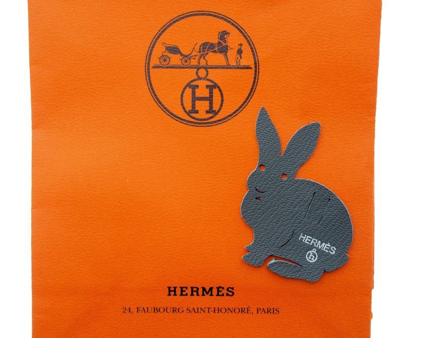 Used 開封品】 エルメス HERMES プティ アッシュ プチタッシュ petit h ラッピングチャーム ウサギ 兎 ラビット 高級レザー  ダークグレー 灰色 小さなエルメス 刻印あり - メルカリ