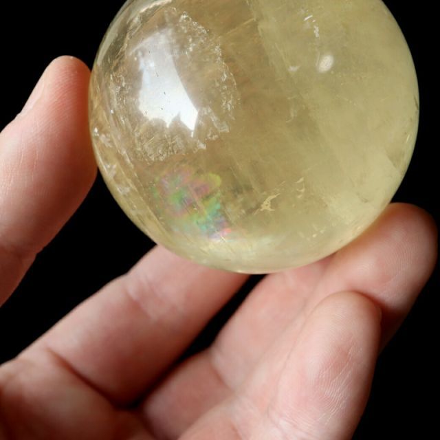 ゴールデン カルサイト 丸玉 台座付き 直径約55mm 虹入り レインボー