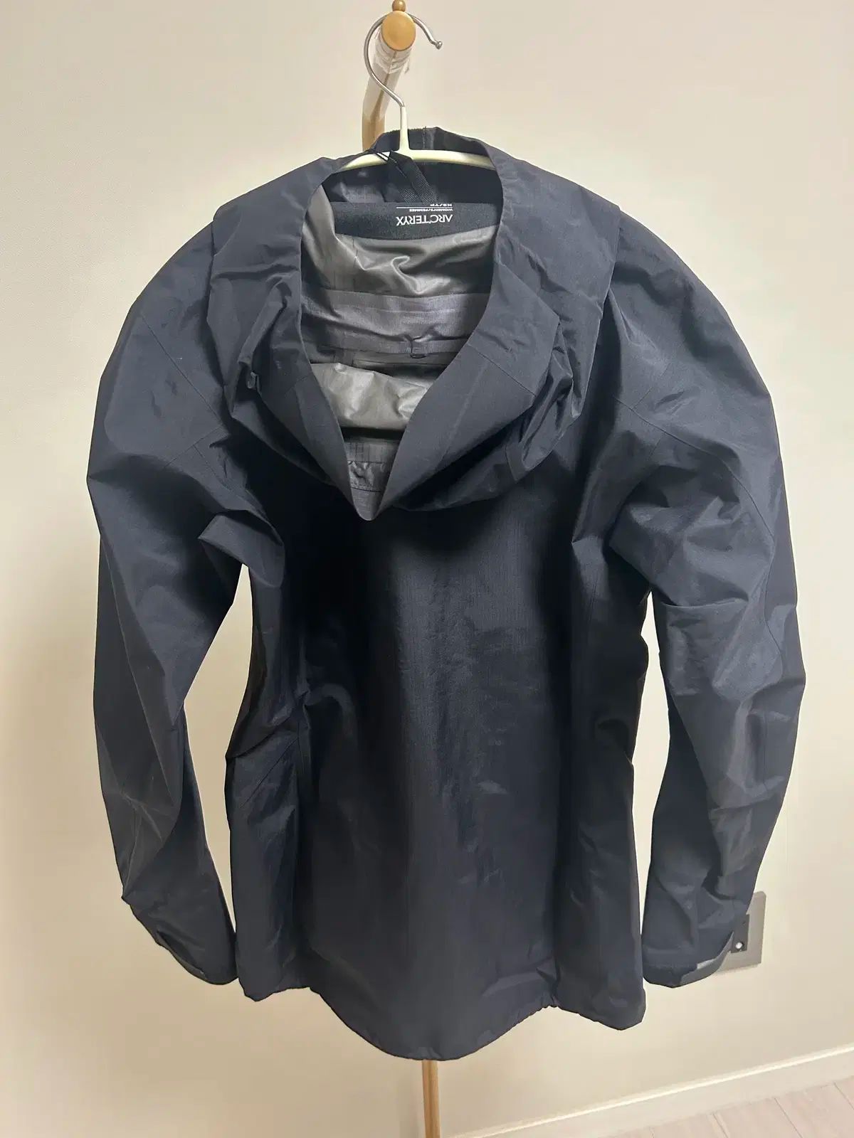 新品　sysorusシソラス　メッシュショートジャケット 新品】 sysorusシソラス メッシュショートジャケット 白（SYSORUS）