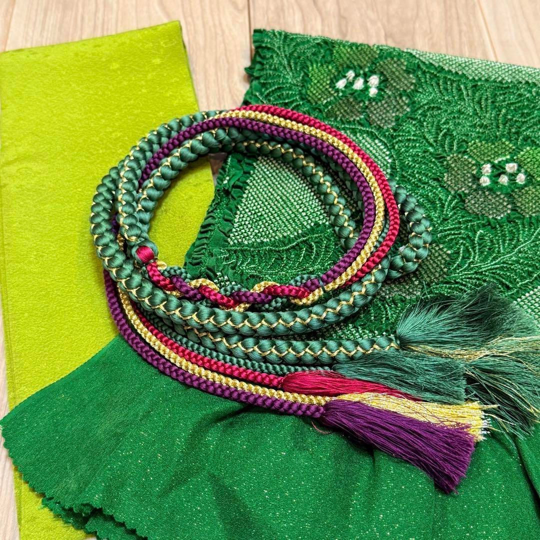 超美品　正絹　振袖用　帯揚げ　帯締め　重ね衿　3点セット　緑　深緑　黄緑 超美品 正絹 振袖用 帯揚げ 帯締め 重ね衿 3点セット 緑 深緑 黄