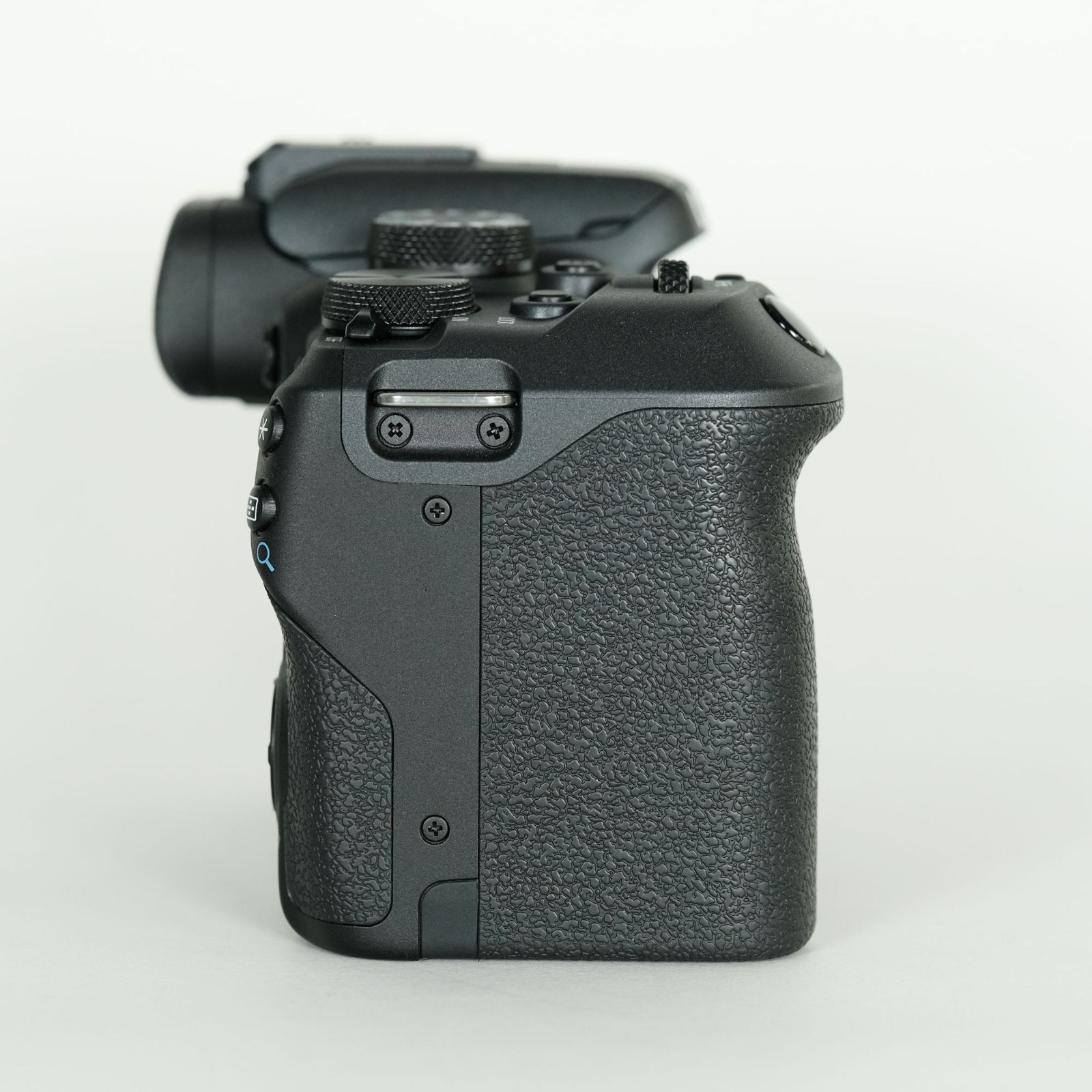 【美品】Canon eos R10 ボディ 楽天市場】キヤノン EOS R10 ボディ ブラック ミラーレス一眼