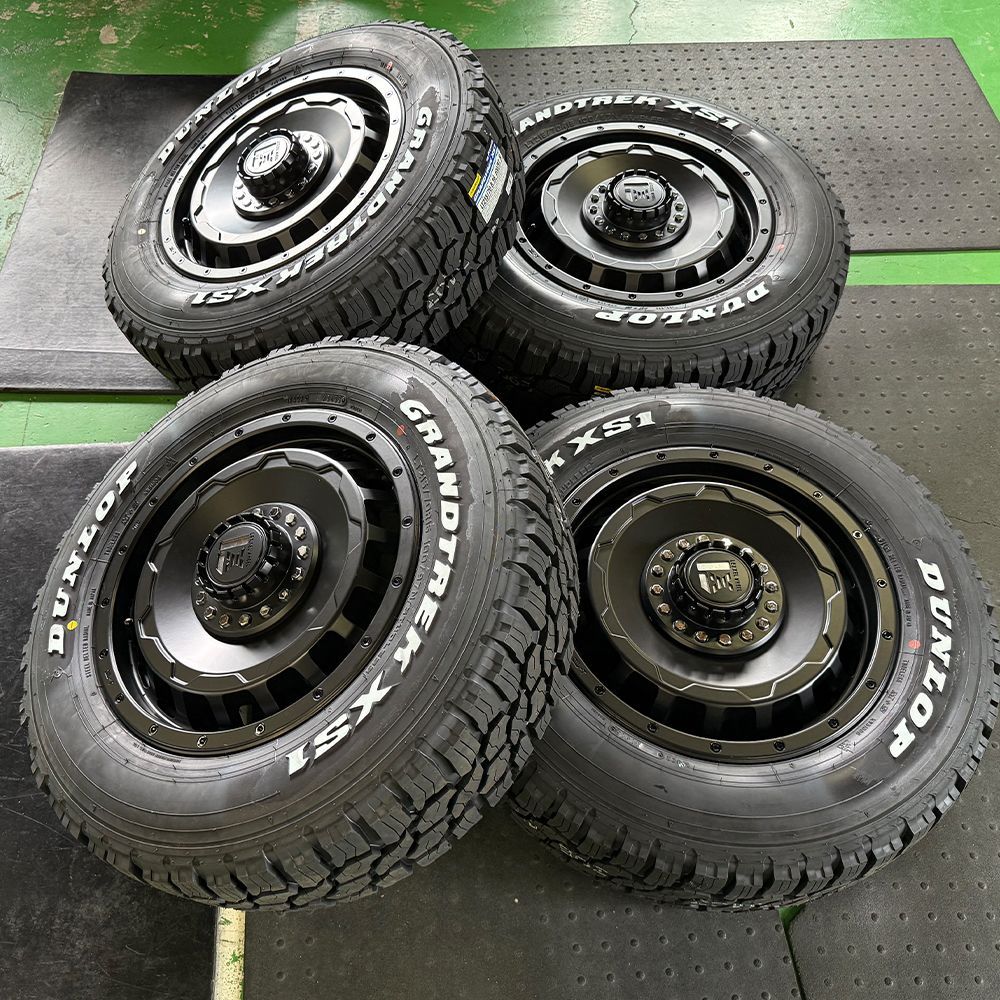 デリカD5 デリカd5 スタッドレス ダンロップ グラントレック XS1 215