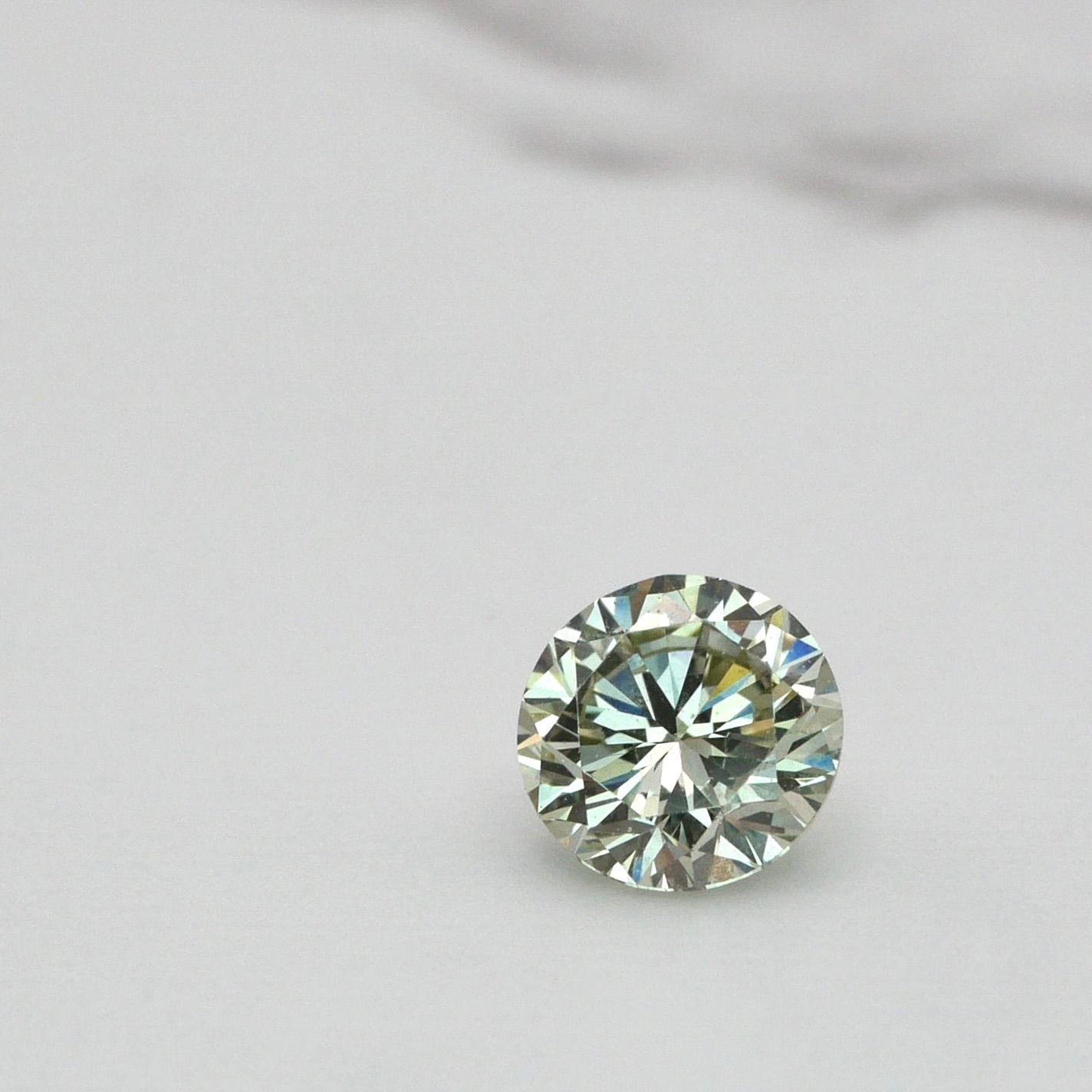 大粒0.369ct 天然イエローダイヤモンド