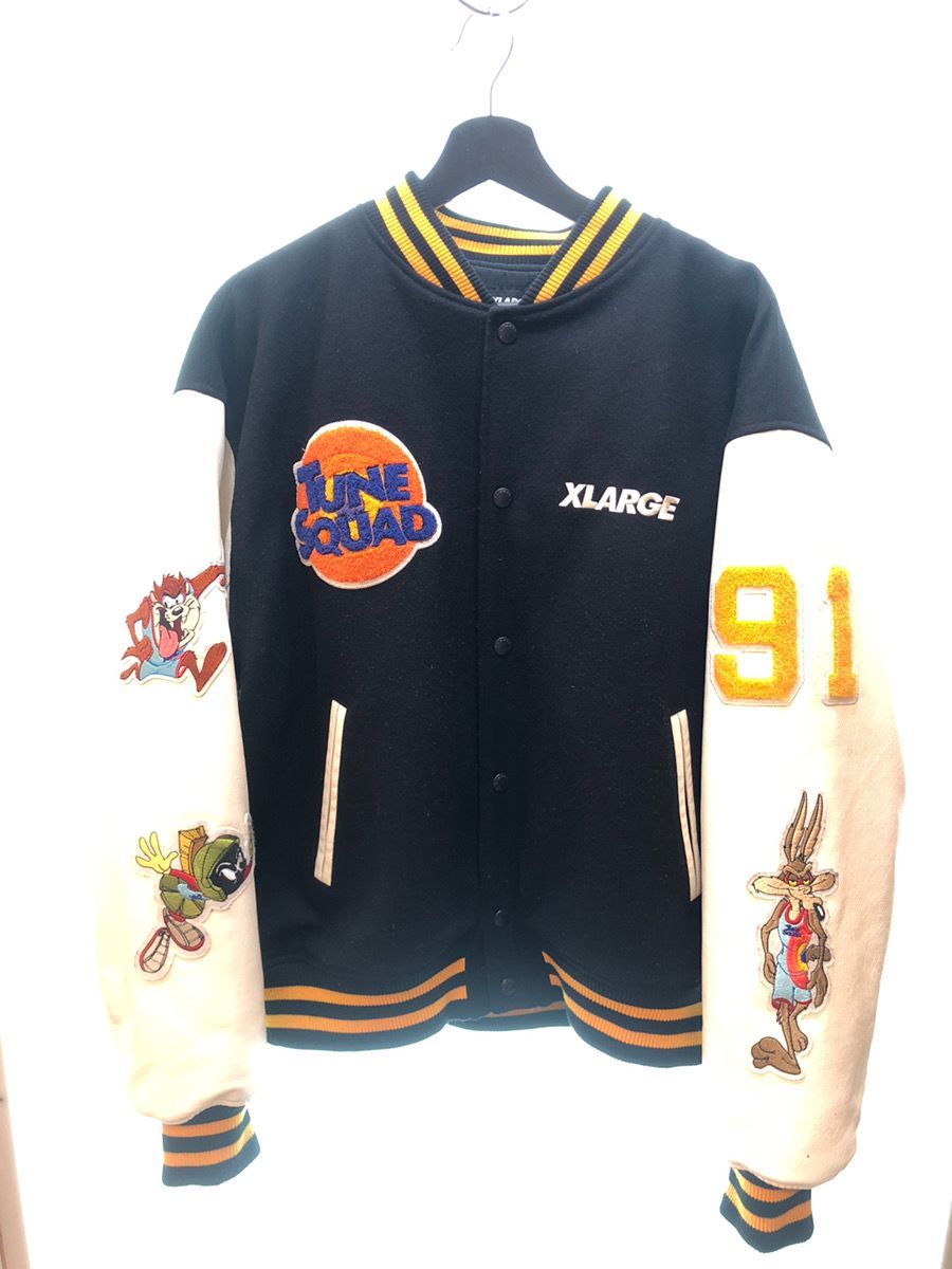 X-LARGE × SPACE JAM エクストララージ × スペースジャム A NEW LEGACY VARSITY JACKET ベースボール  ジャケット スタジャン ワッペン 刺繍 メンズ BLACK ブラック 黒 Lサイズ 101213021009 - メルカリ