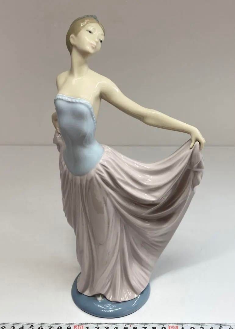 リヤドロ 踊る少女 高さ31㎝ 東Y5-1129⑤タサオ