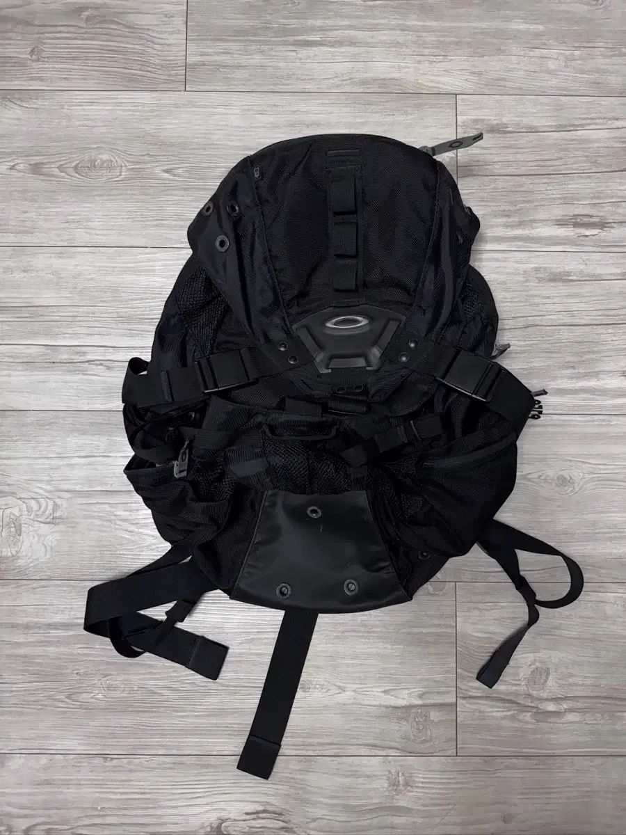 Coach コーチ黒 レザー バックパック ジッパー付き コーチ COACH