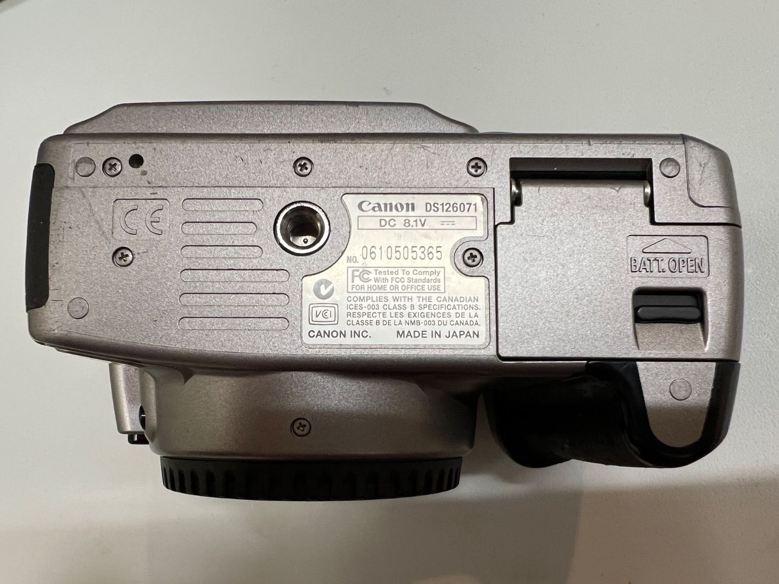 O5-95】◇ Canon / キヤノン デジタルカメラ EOS KISS DIGITAL N