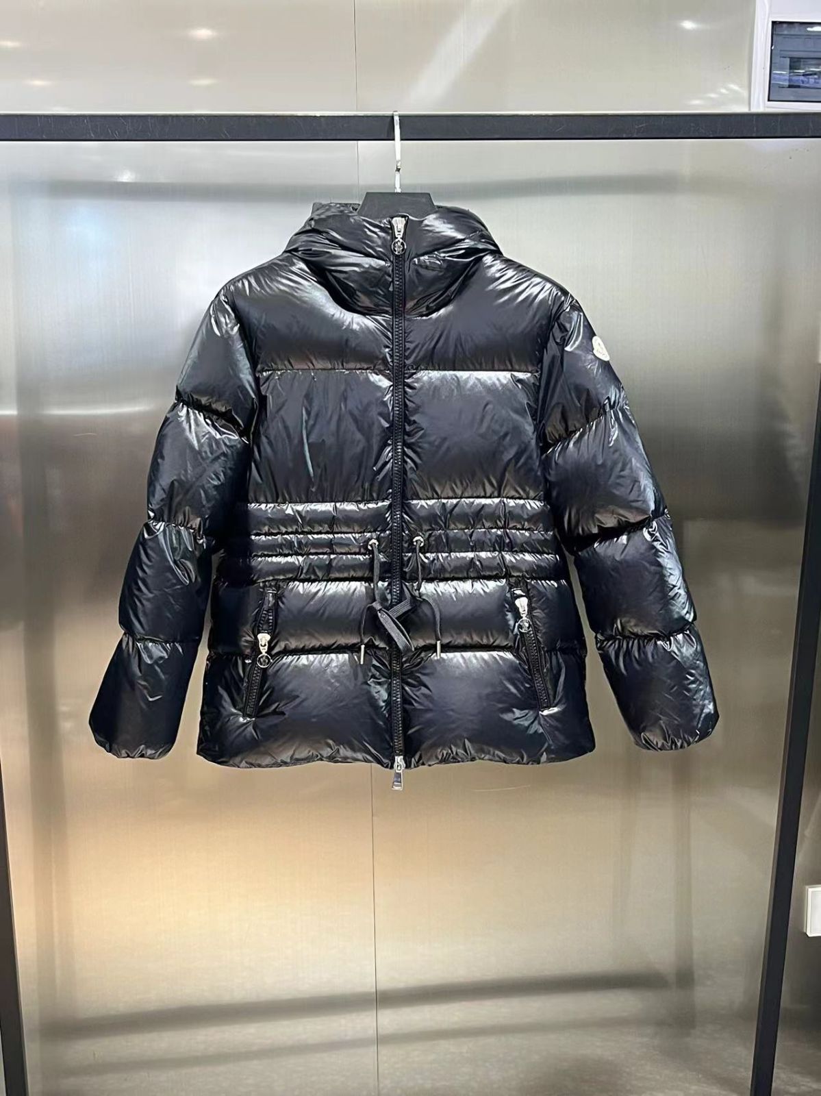 MONCLERモンクレール 黑い女性用短いダウンジャケット｜ ｜ -MM輸入