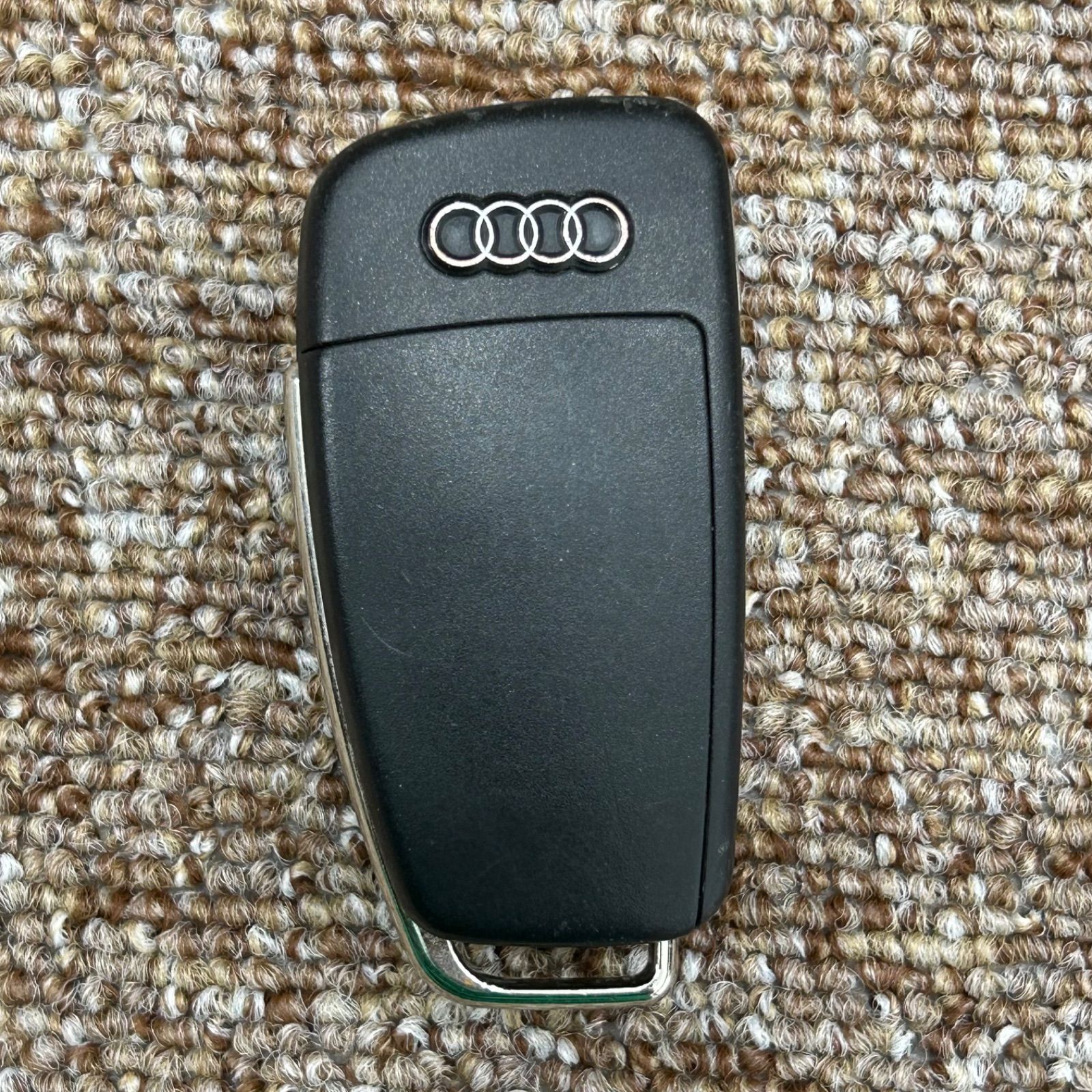 アウディ A3 純正スマートキー 204-250002 5FA 010 994 8V0 837 220 