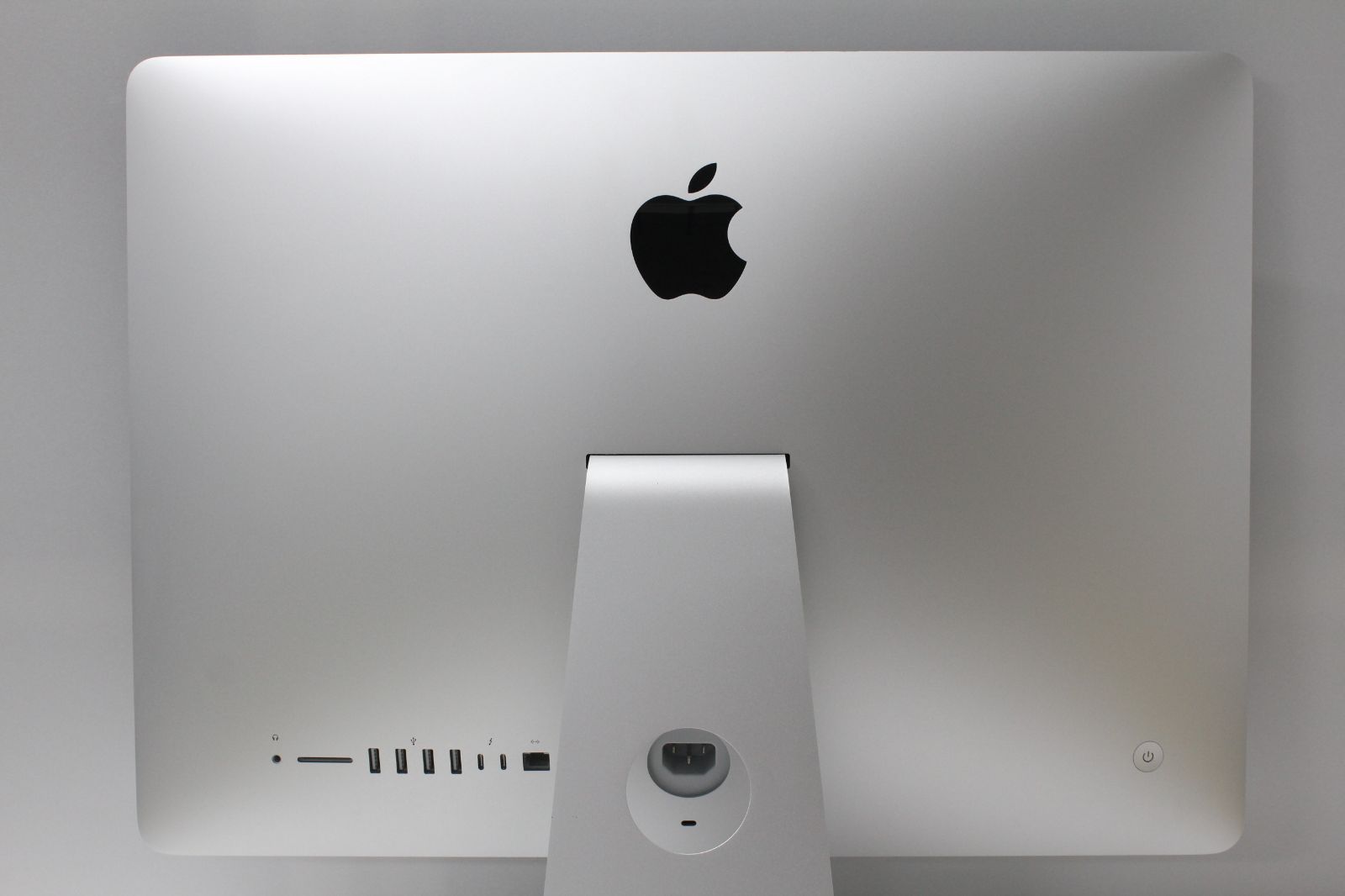 iMac（Retina 4K，21.5インチ，2019）HDD1TB/8GB〈MRT32J/A〉⑤ iMac