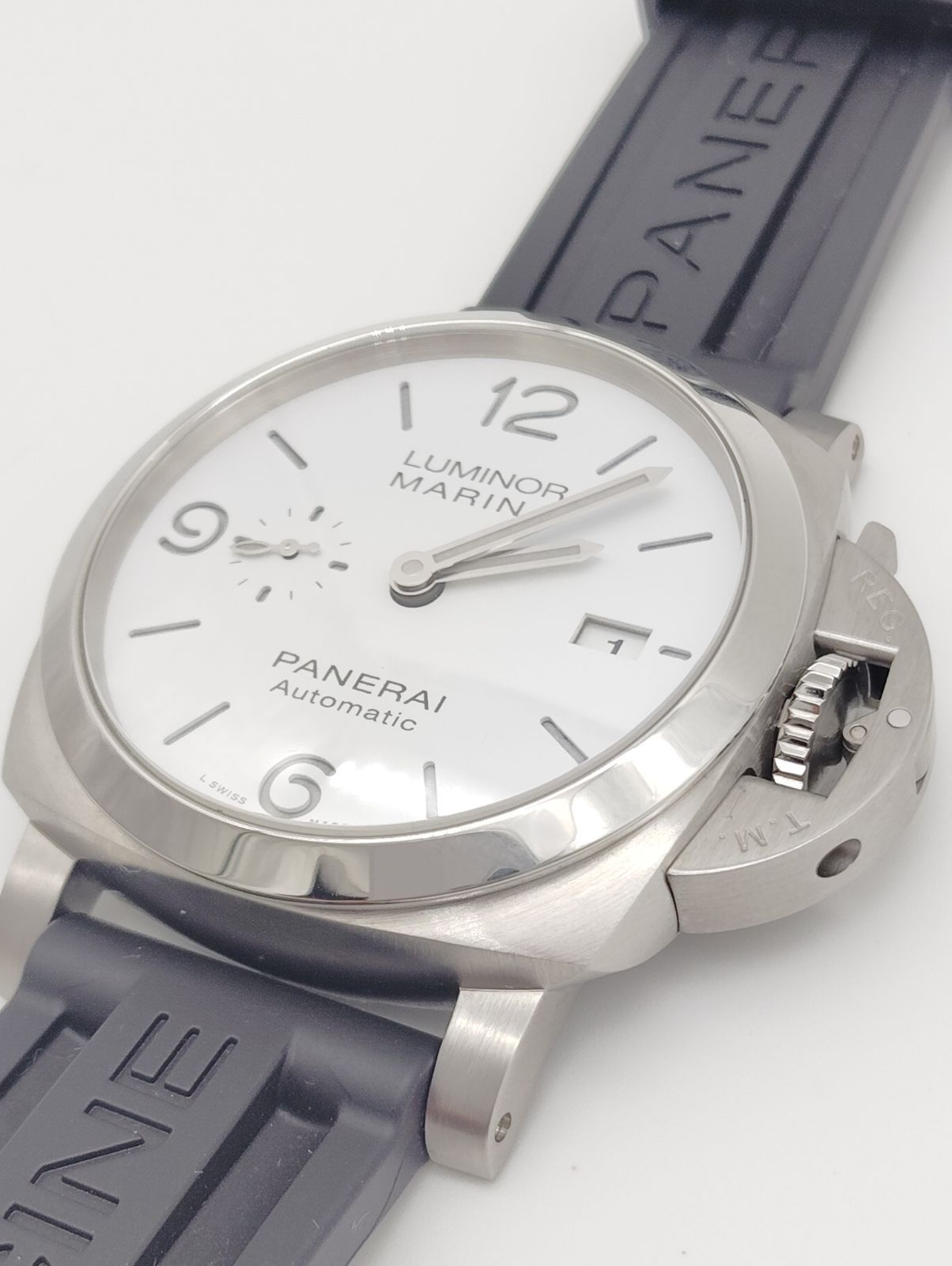 オフィチーネ パネライ OFFICINE PANERAI ルミノールマリーナ 44mm 