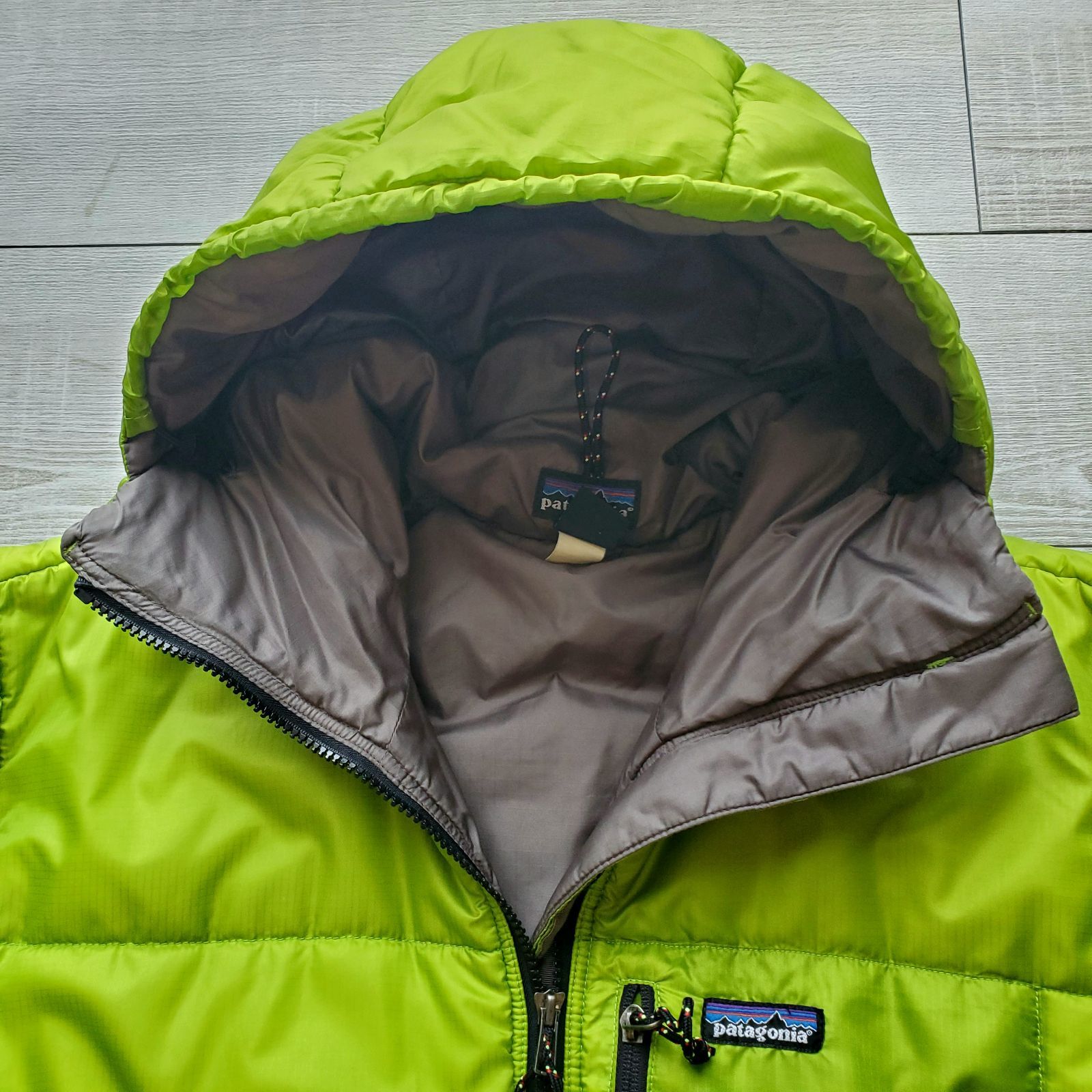 着丈76cm美品　patagonia パタゴニア ダスパーカ ゲッコーグリーン