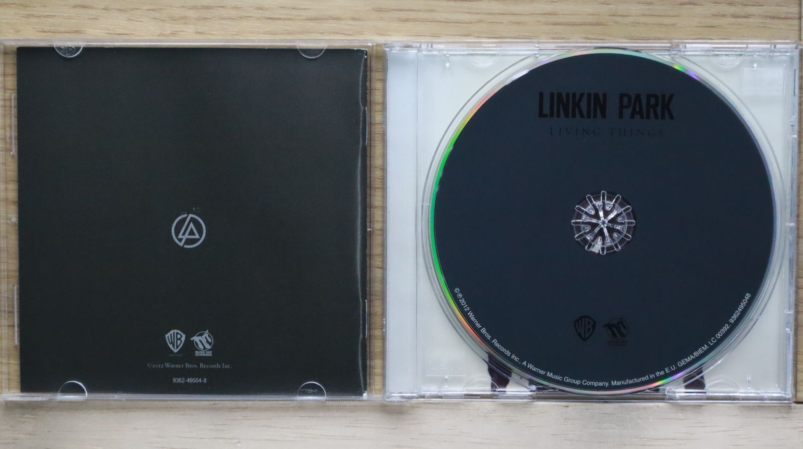 輸入盤CD★リンキン・パーク/Linkin Park■ Living Things  ■0093624950486/【アメリカ盤 /洋楽】E02126