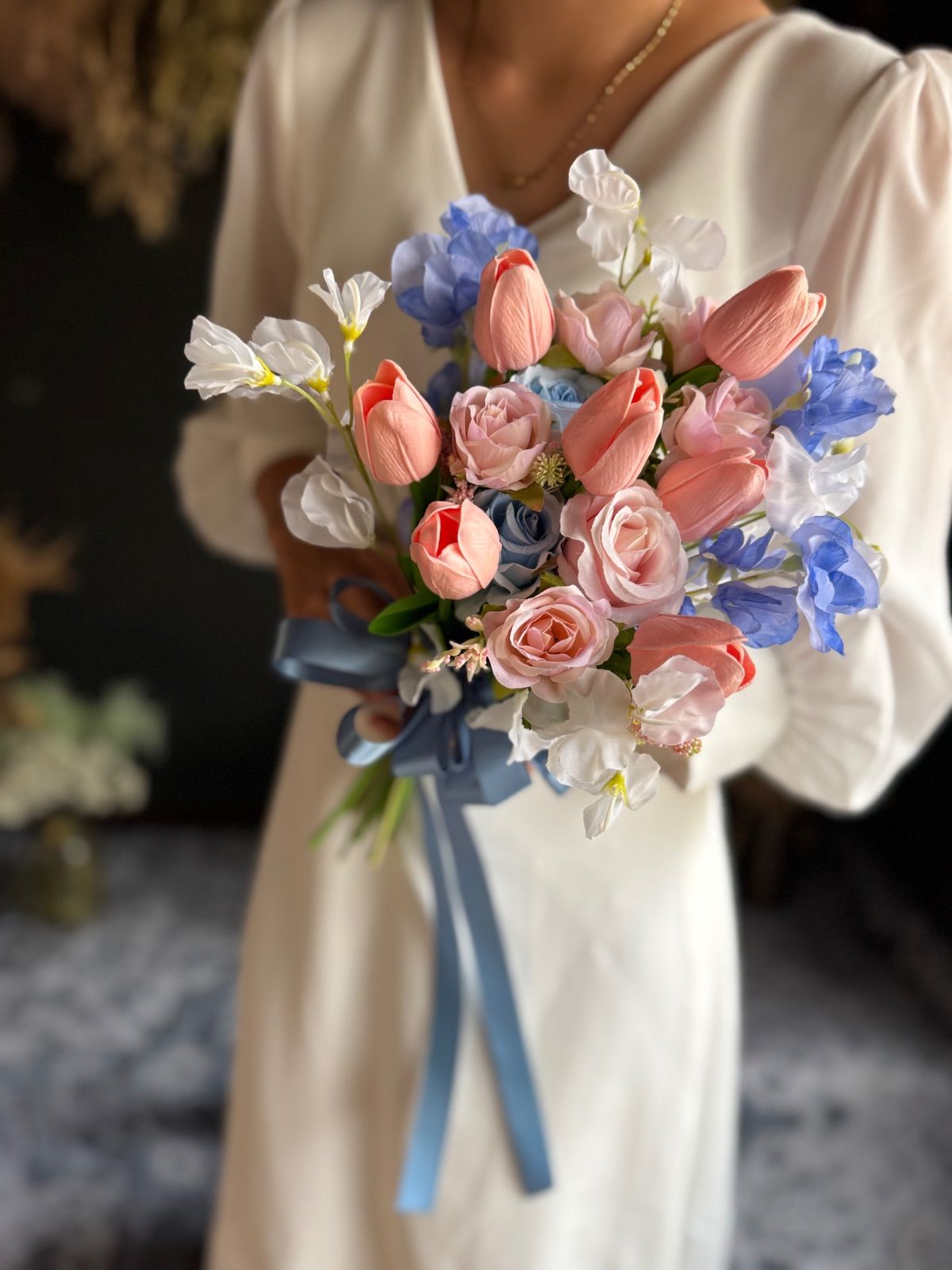 ピンクチューリップ×ブルークラッチブーケ ブートニア