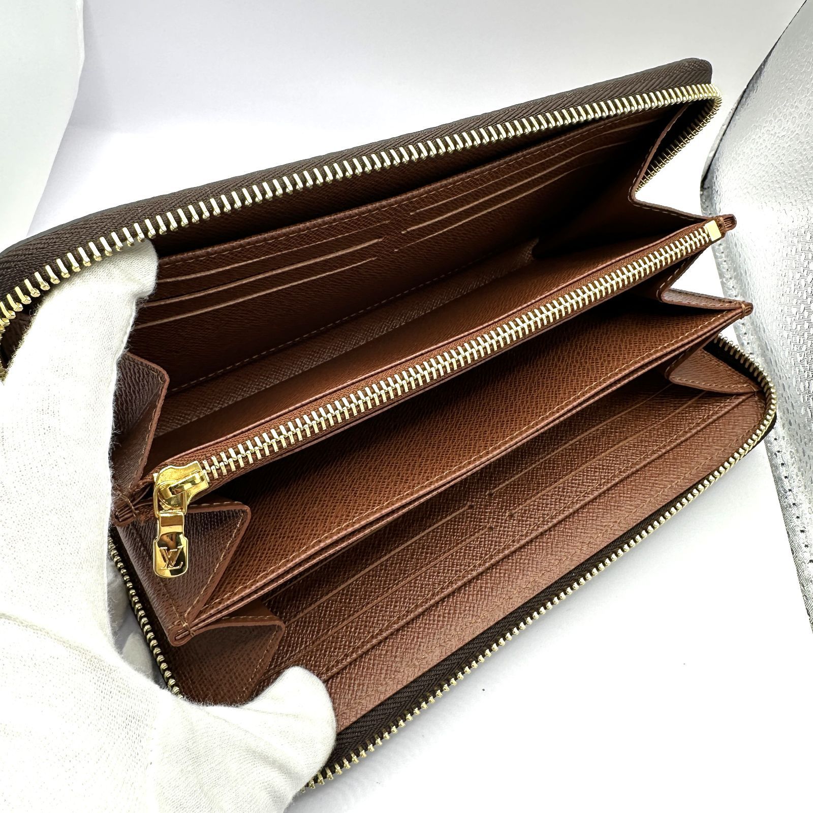 LOUIS VUITTON◆ジッピー・ウォレット_エピ_BLK/牛革/BLK/レディース