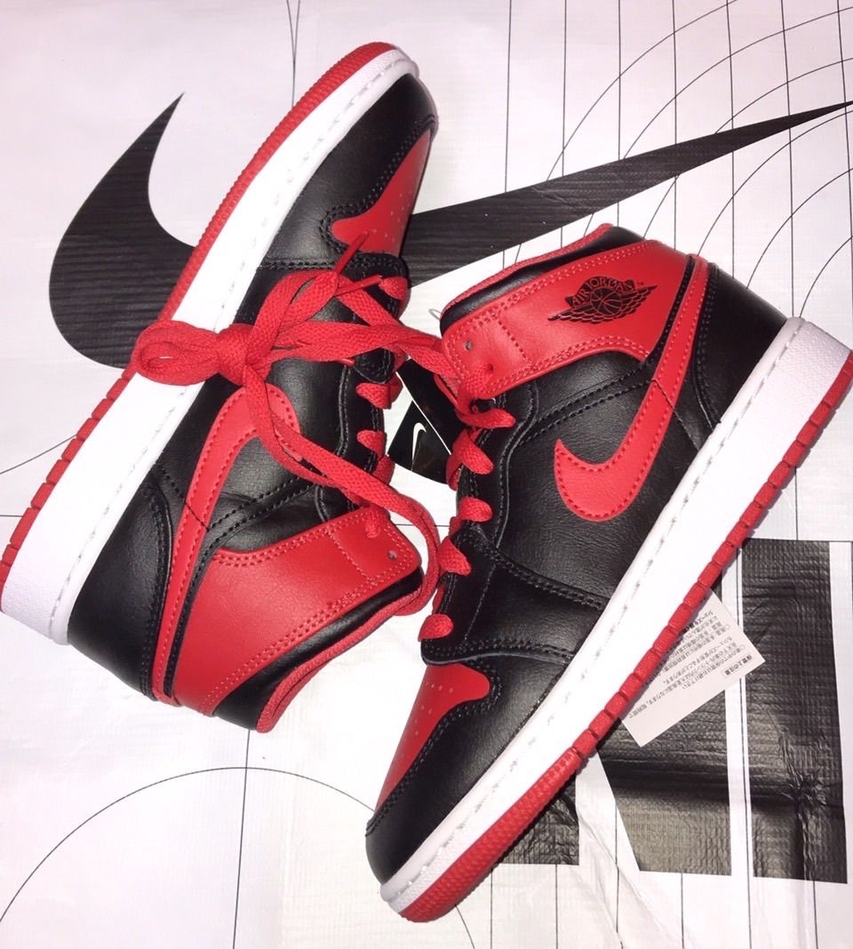 Nike GS Air Jordan 1 Mid 