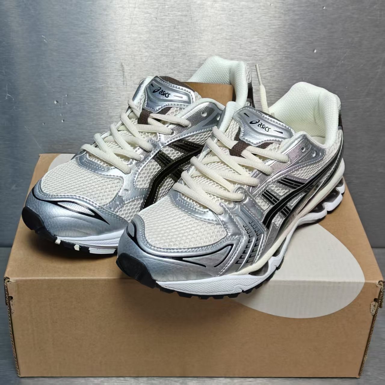 Gel-Kayano 14