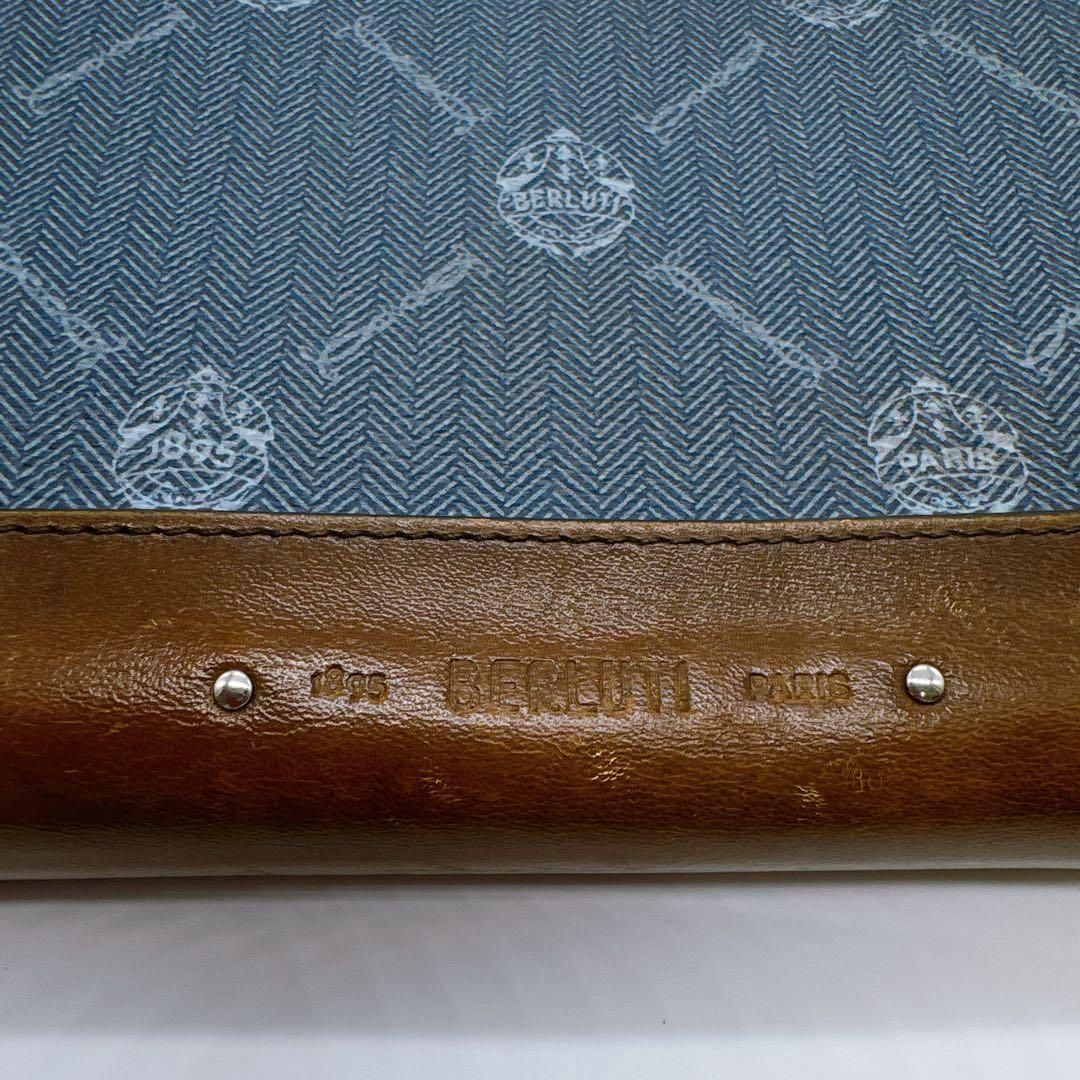 ベルルッティ ラウンドファスナー イタウバ 長財布 レザー