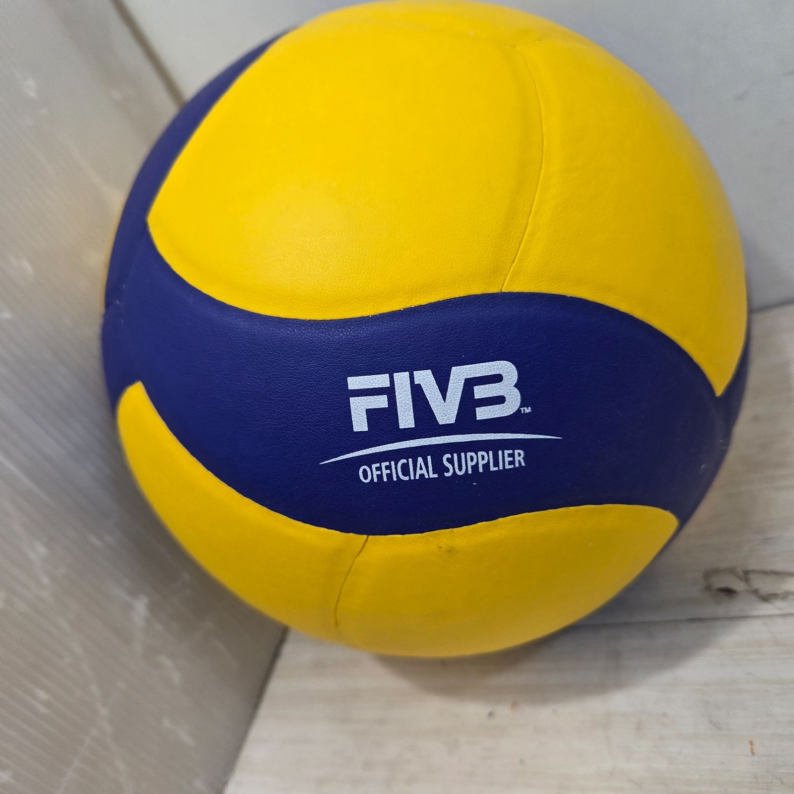 ミカサ バレーボール 練習球4号 MIKASA ミカサ バレーボール 練習球4号(ホワイト) MVP400MALP