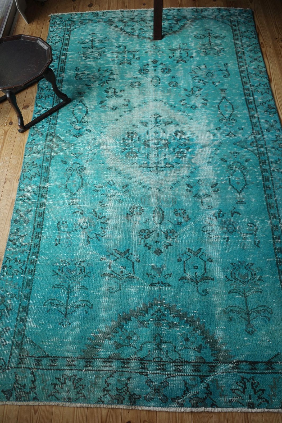 トルコ ヴィンテージラグ ターコイズブルー オーバーダイ