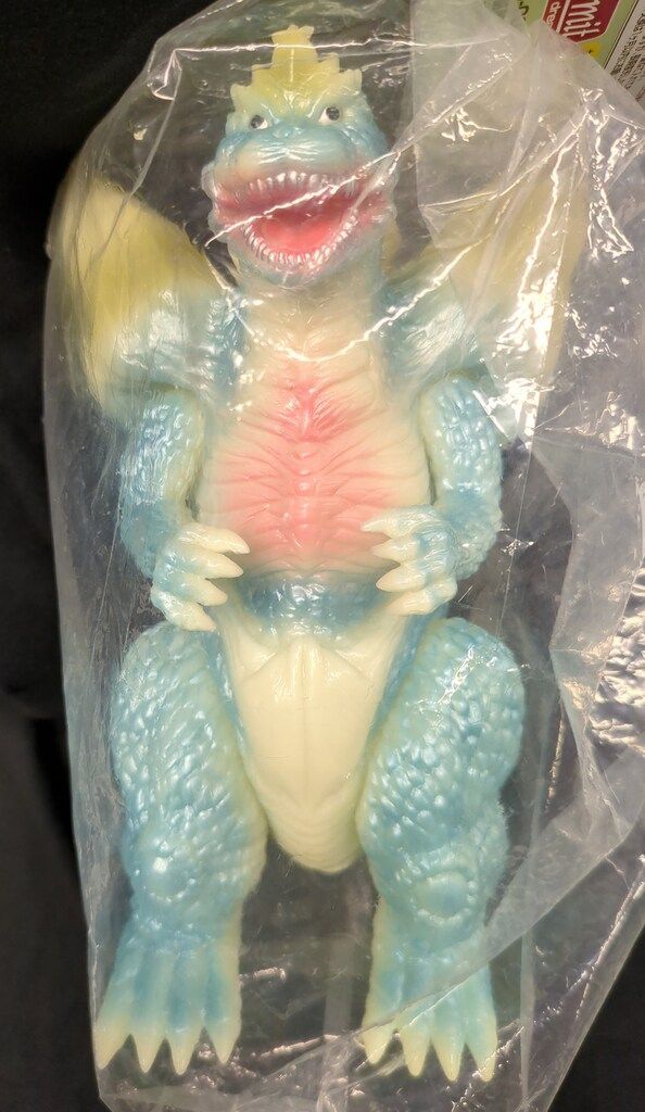 マーミット 世紀の大怪獣シリーズ スペースゴジラ 蓄光成型 プライズフィギュア コレクションアイテム