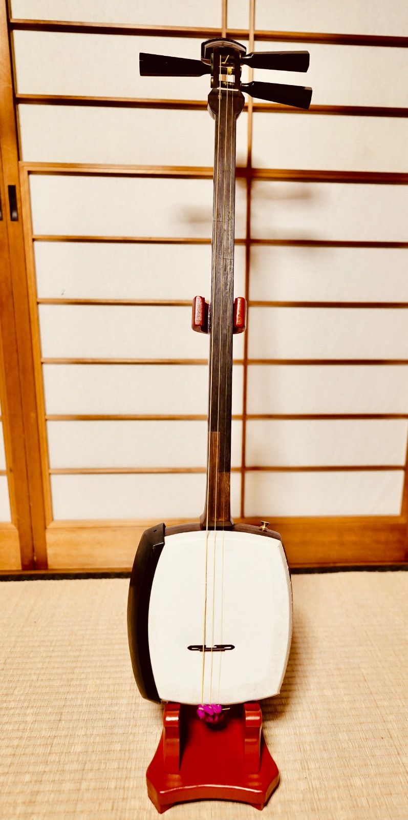 木製三味線スタンド 赤漆