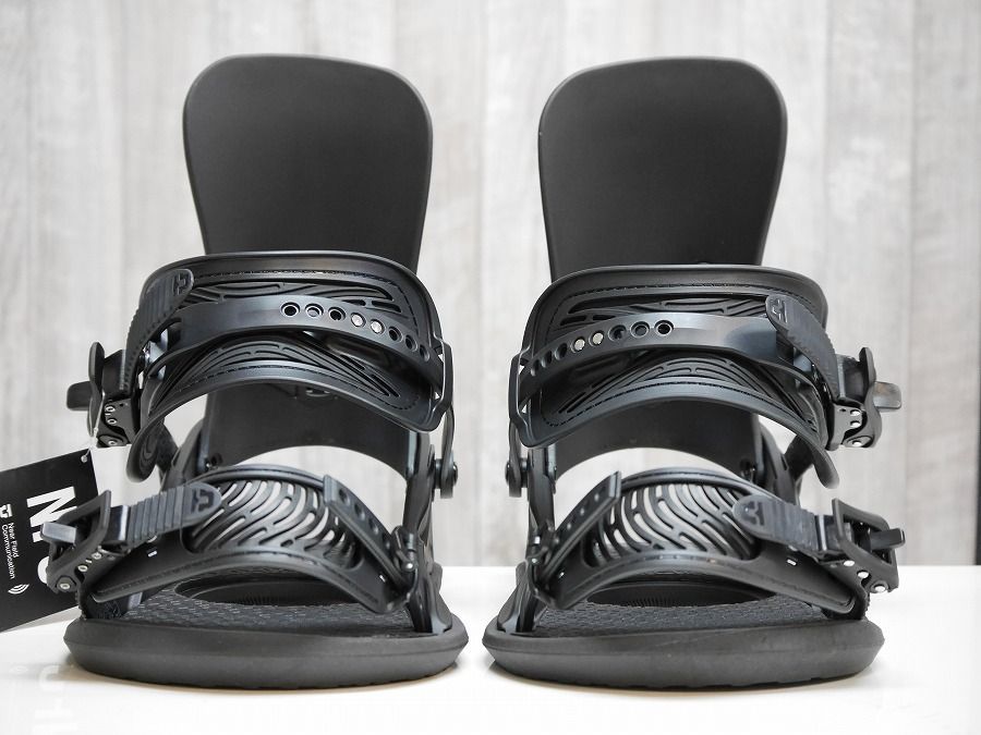 26 UNION STRATA - BLACK - Mサイズ 保証付 スノーボード バインディング