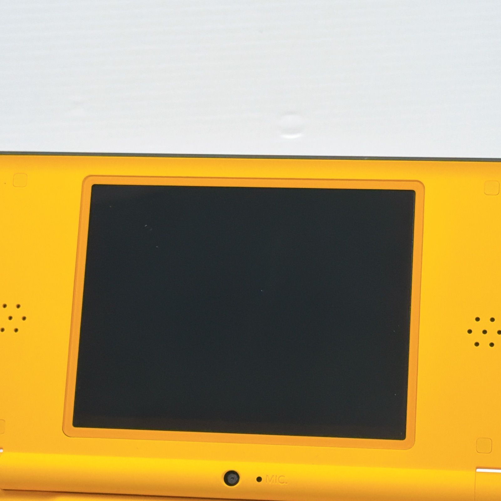 夏のセール開催中！ ニンテンドー DSiLL イエロー 遊べるセット 動作 済み dsill ds DSILL 任天堂