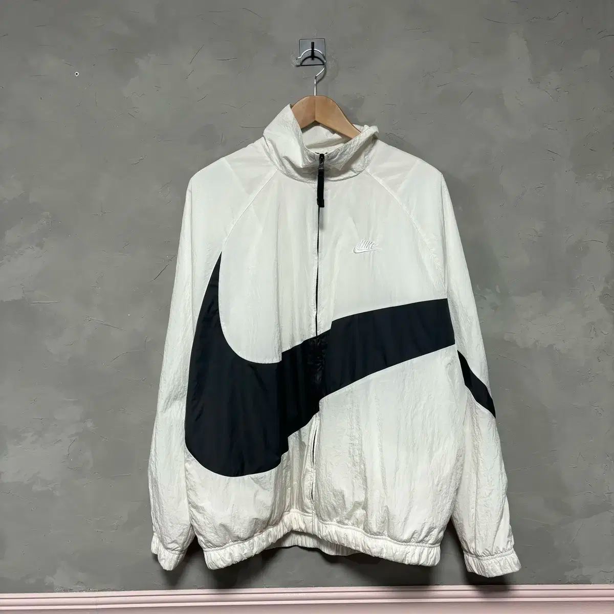 Nike(ナイキ） ビックスウォッシュ ナイロン ウインドブレーカー