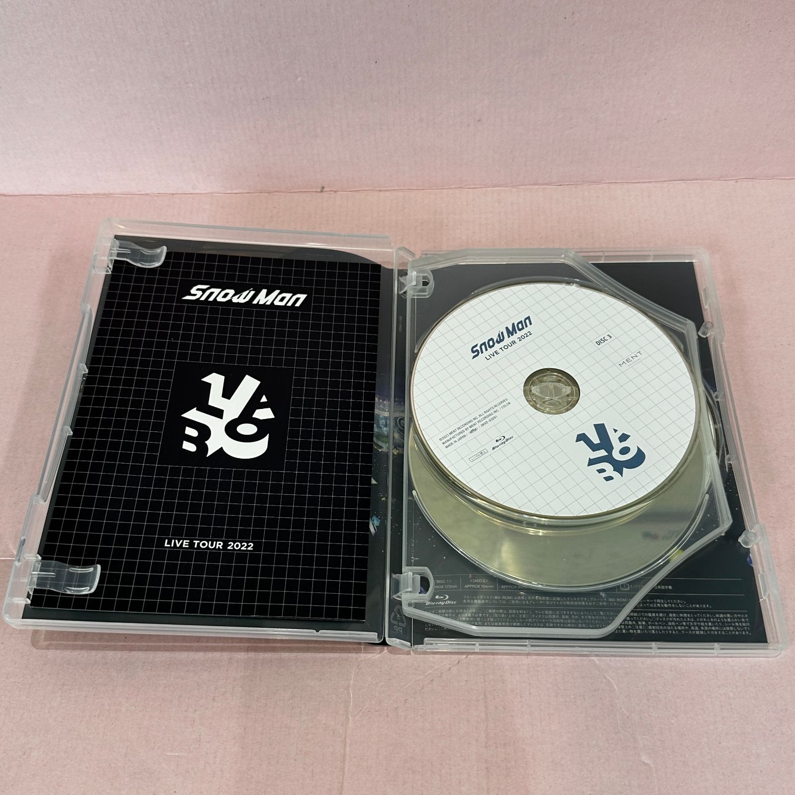 □[Blu-ray] Snow Man LIVE TOUR 2022 中古品 smmd090745 - メルカリ