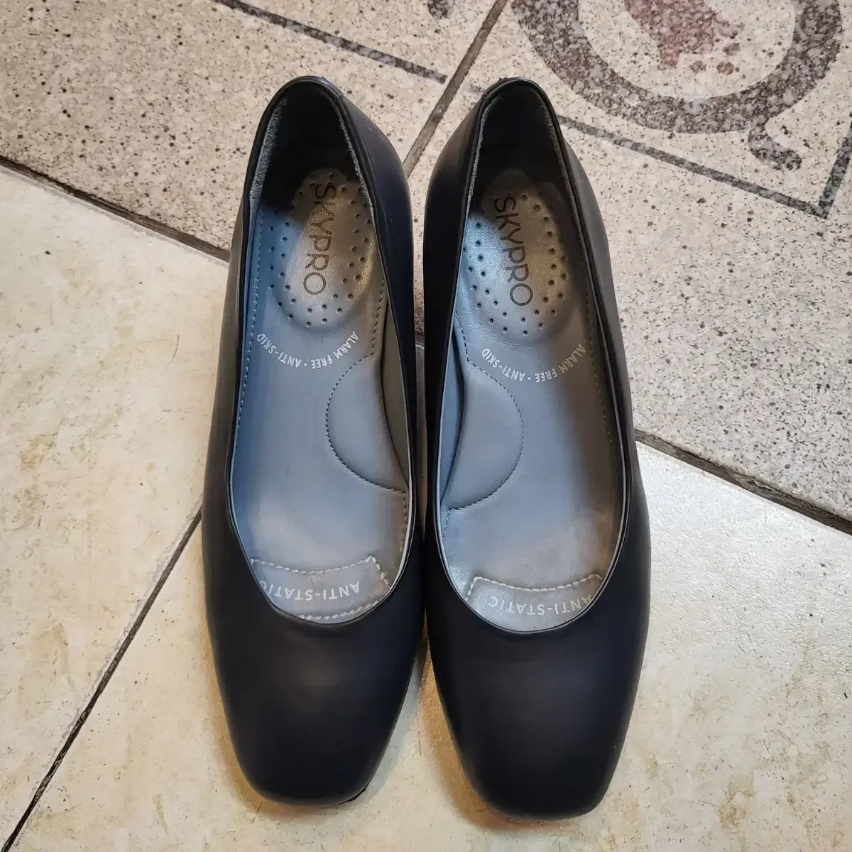 2025年最新】キャビンアテンダント パンプスの人気アイテム