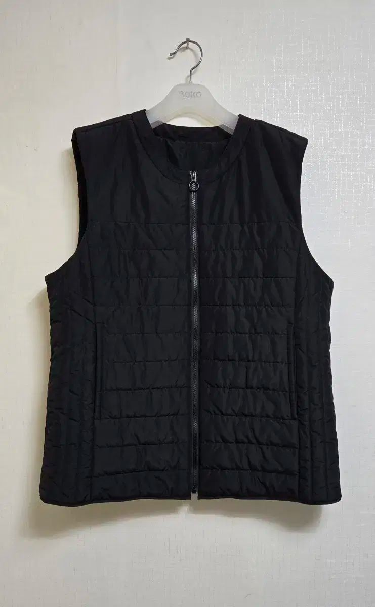 【雷市場（ポンジャン）商品韓国直送】 新品 MARZO ダウンベスト 105