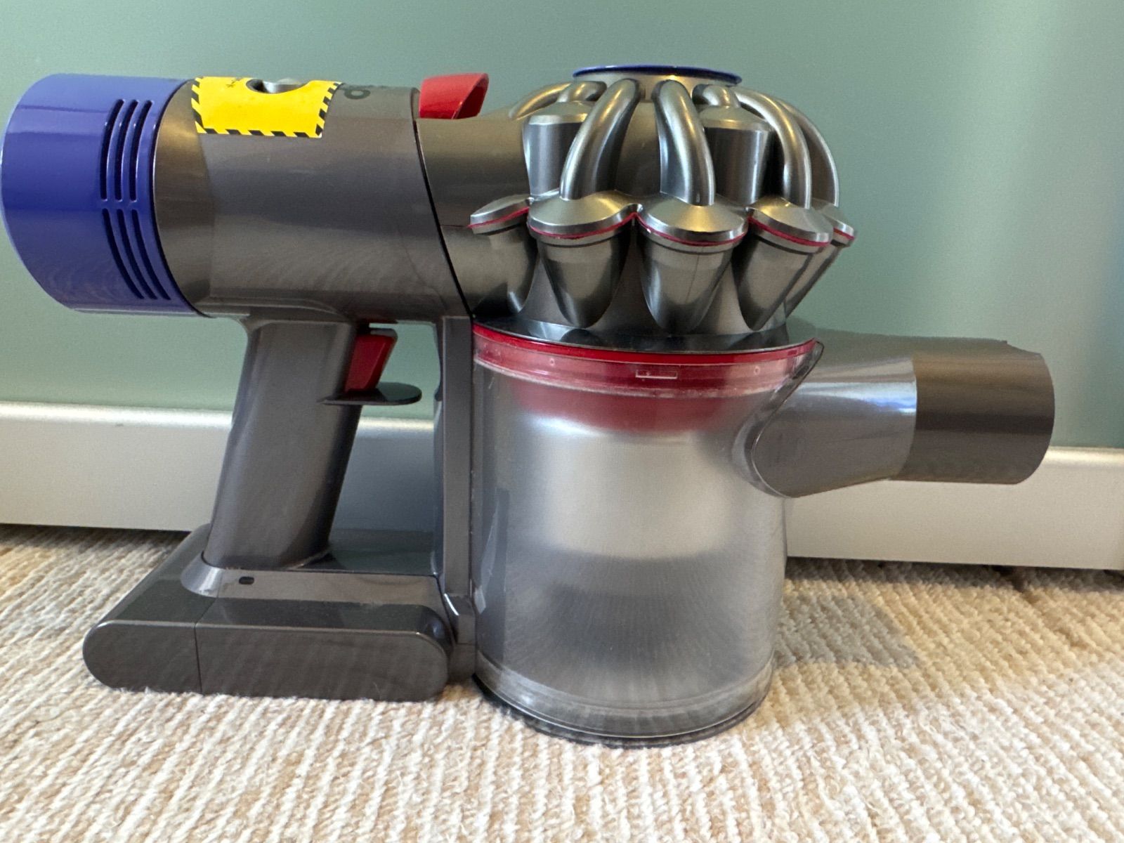 Dyson V7（SV11） 本体のみ ダイソン 分解清掃 - メルカリ