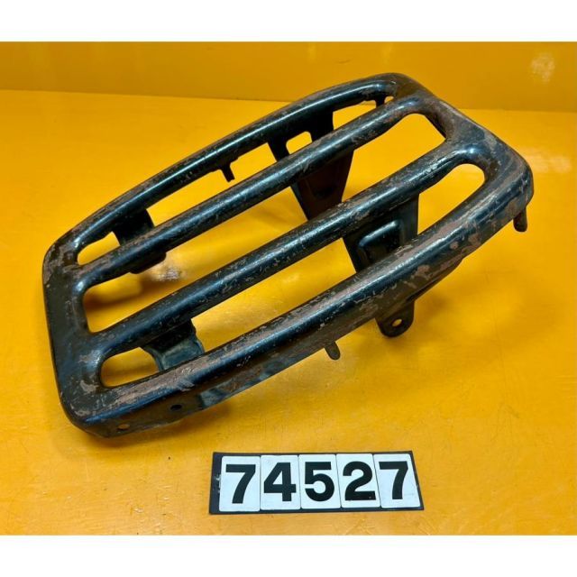 74527 HONDA ホンダ CB72 C92 ベンリィ 125 リアキャリア グラブバー 荷台 錆 へこみあり