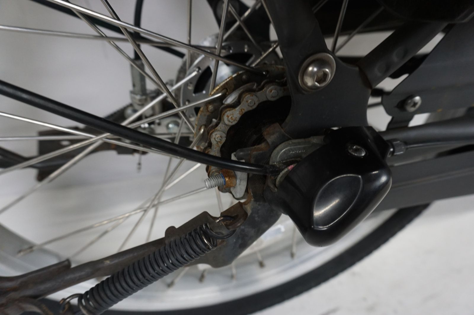 電動アシスト自転車 |