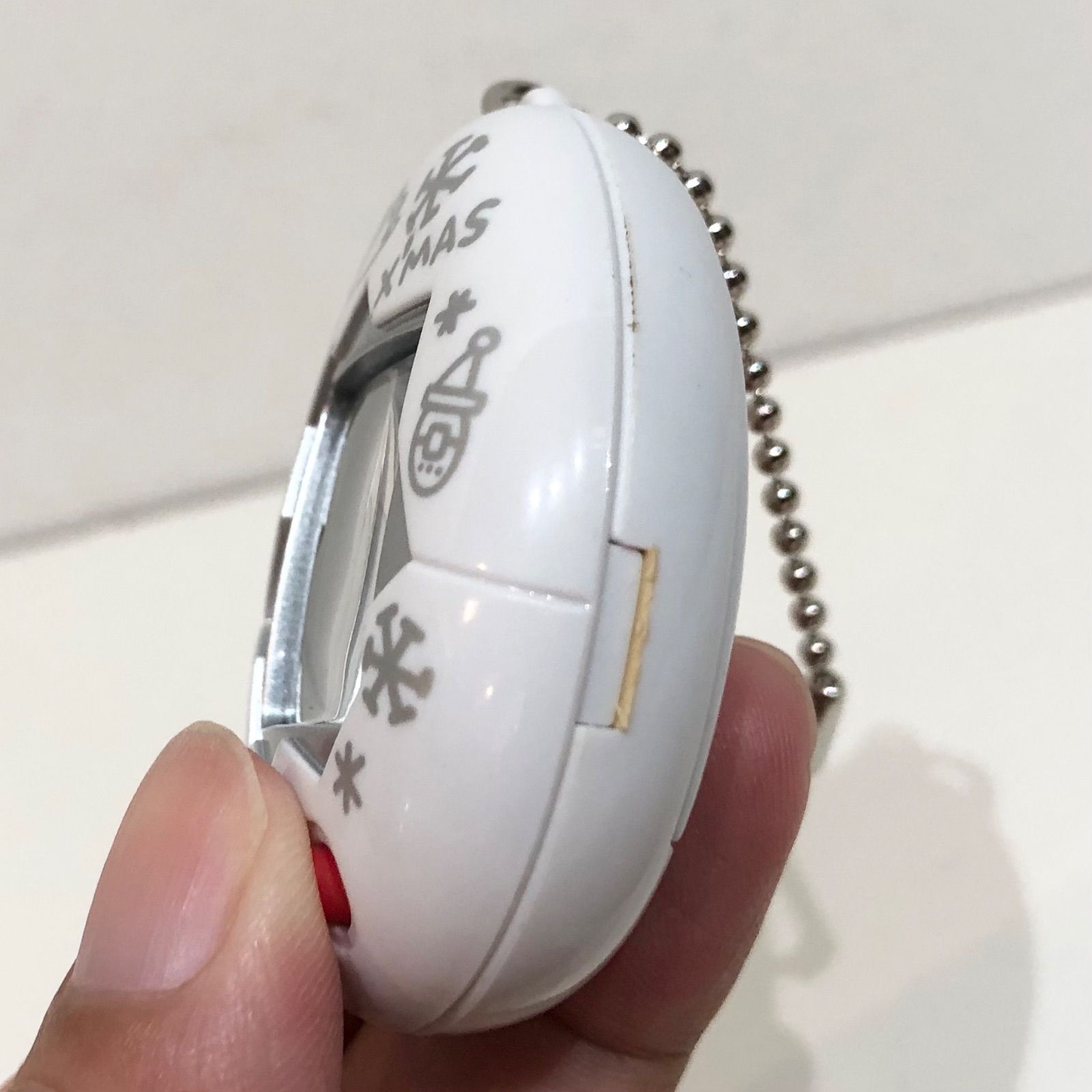 BANDAI - サンタクロっちのたまごっち　ホワイト Amazon.co.jp: バンダイ サンタクロっちのたまごっち＜白