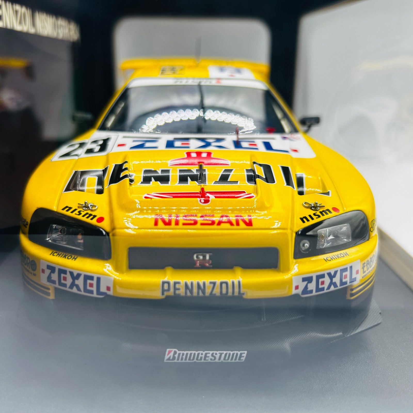 AUTOart 1/15 日産 スカイライン GT-R R-34 ペンゾイル JGTC 2001