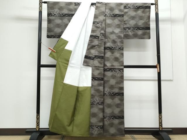 平和屋着物○本場大島紬 7マルキ 草葉文 正絹 逸品 未使用 CAAX3077th