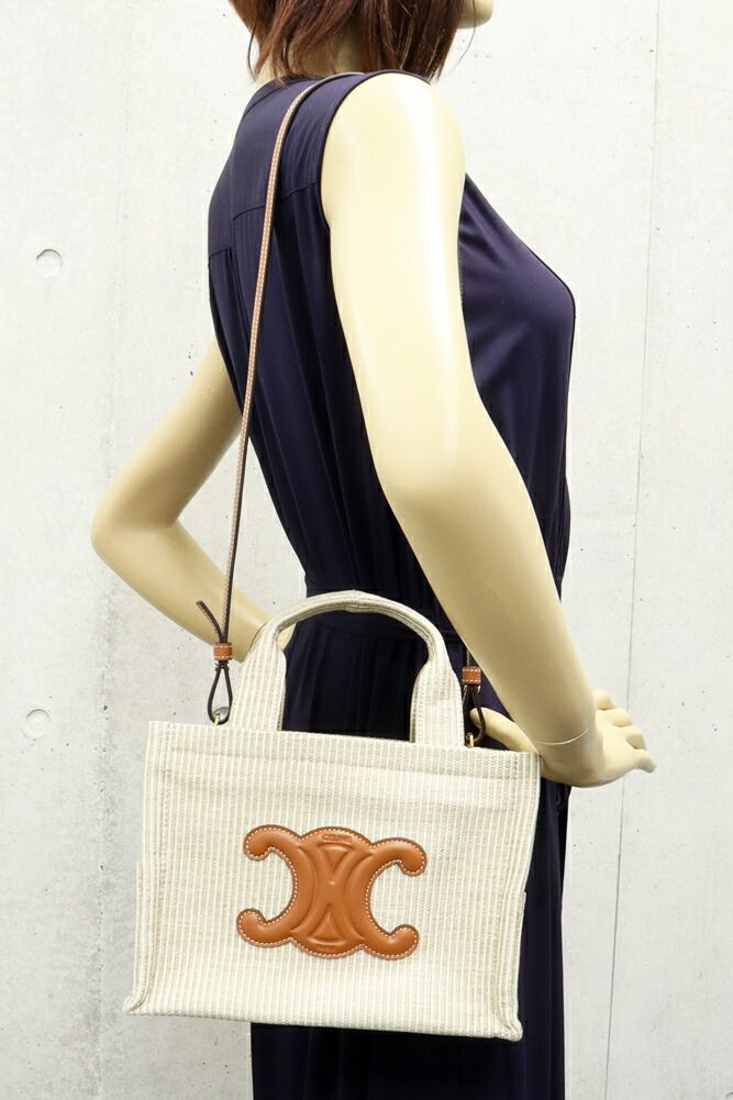 完売商品　CELINE セリーヌ バッグスモールカバタイス　トート　ショルダー すぐ届く 新作 大人気 スモール カバ タイス CELINE (CELINE