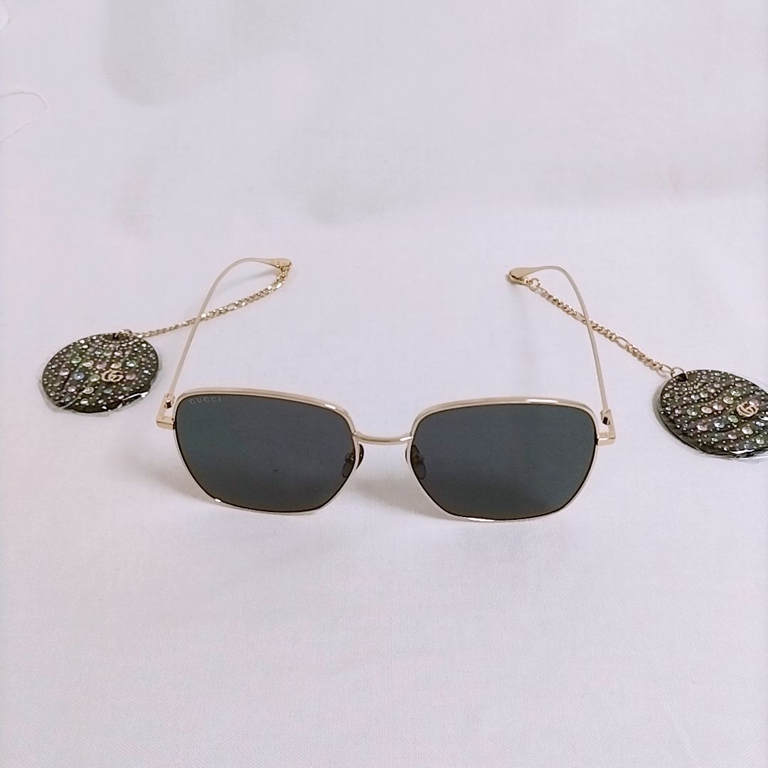 新品未使用】GUCCI サングラス チャーム付き GG1031S グッチ