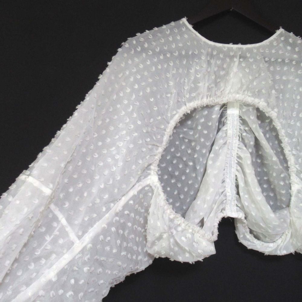 美品 24AW yori shirocon ヨリ シロコン ショート丈 ボリュームスリーブ ブラウス インナーブラウス欠品 ホワイト レディース 古着 中古 美品 24AW yori shirocon ヨリ シロコン ショート丈 ボリューム