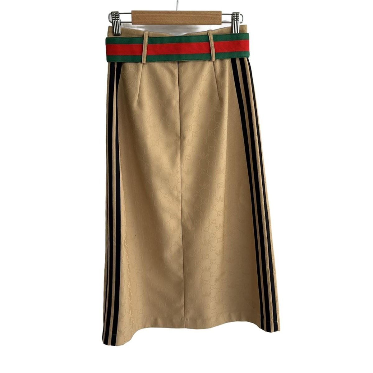 GUCCI　美品　総柄　GCマーク　ベルト　ワンピース　スカート GUCCI 美品 総柄 GCマーク ベルト ワンピース スカート